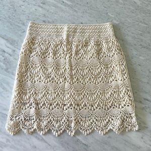 Xtaren crochet skirt w liner attached
